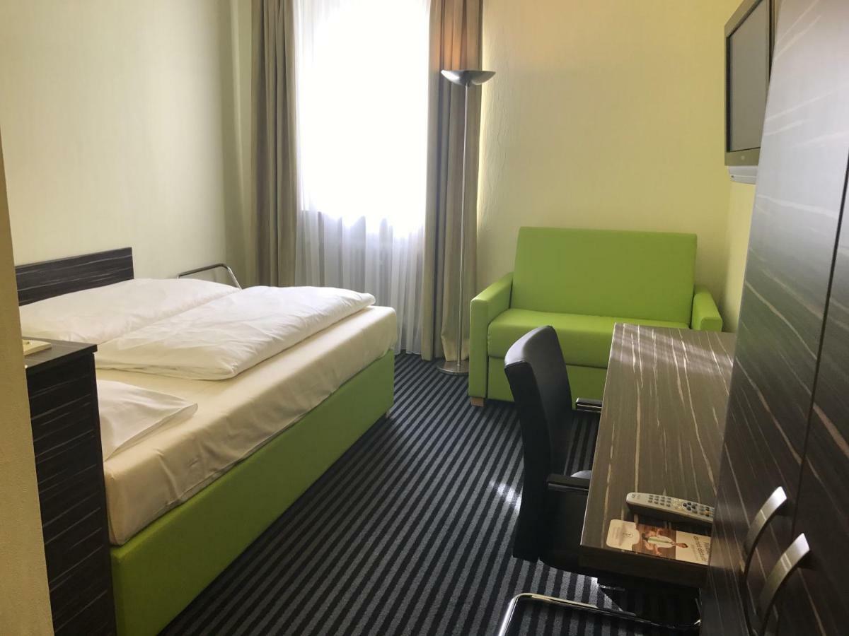 Behringers City Hotel Nuernberg Экстерьер фото